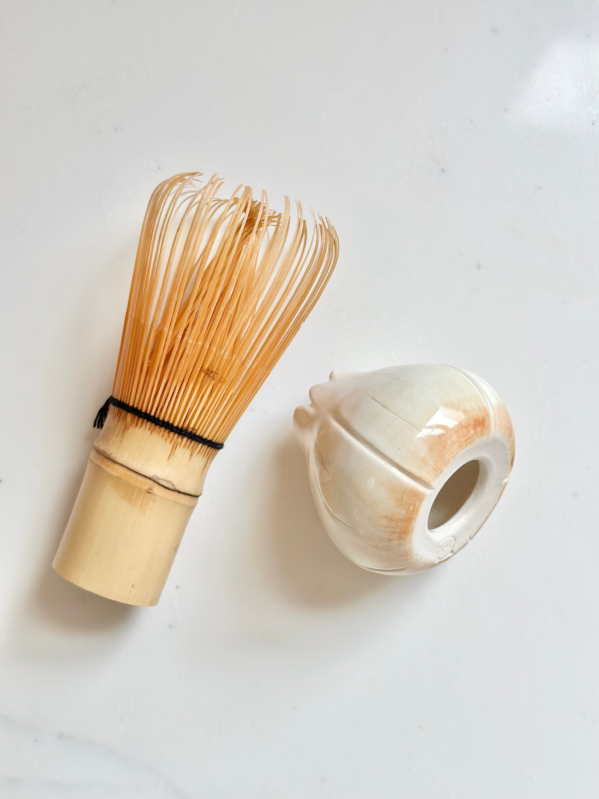 Matcha Whisk Stand - Garlic